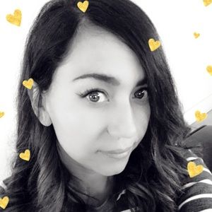 Meet your Posher, Mayra